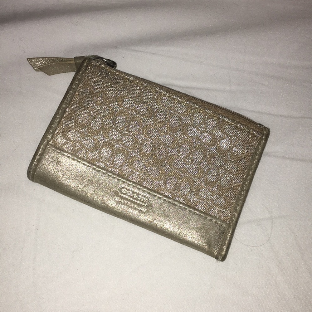 Coach Logo Zip Card Case